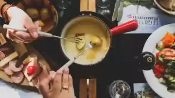 Regional fondue in the Fonduestübli